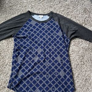 LuLaRoe Blue and Gray Geometric Top